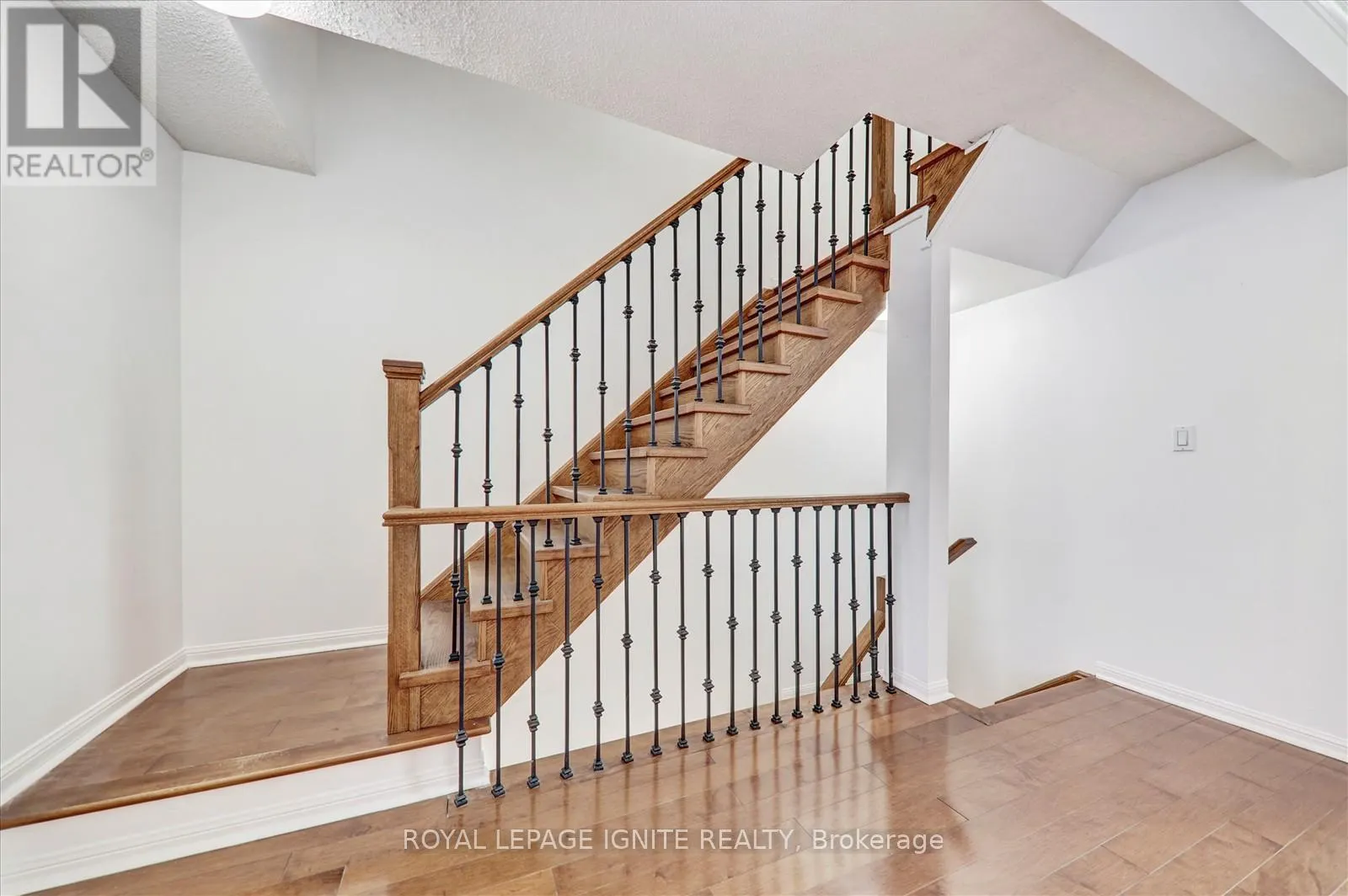 49 - 80 ACORN PLACE