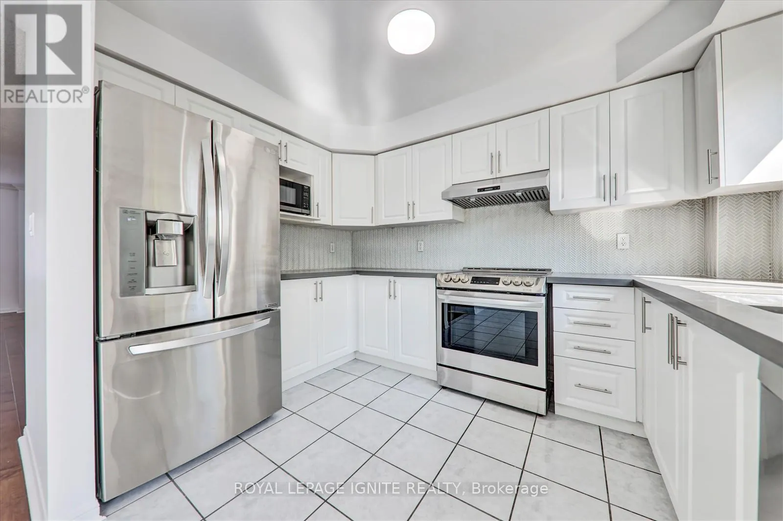 49 - 80 ACORN PLACE