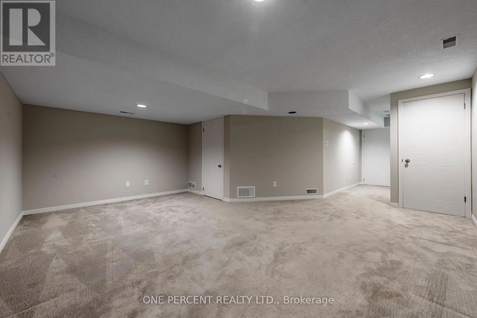 19A AMANDA STREET