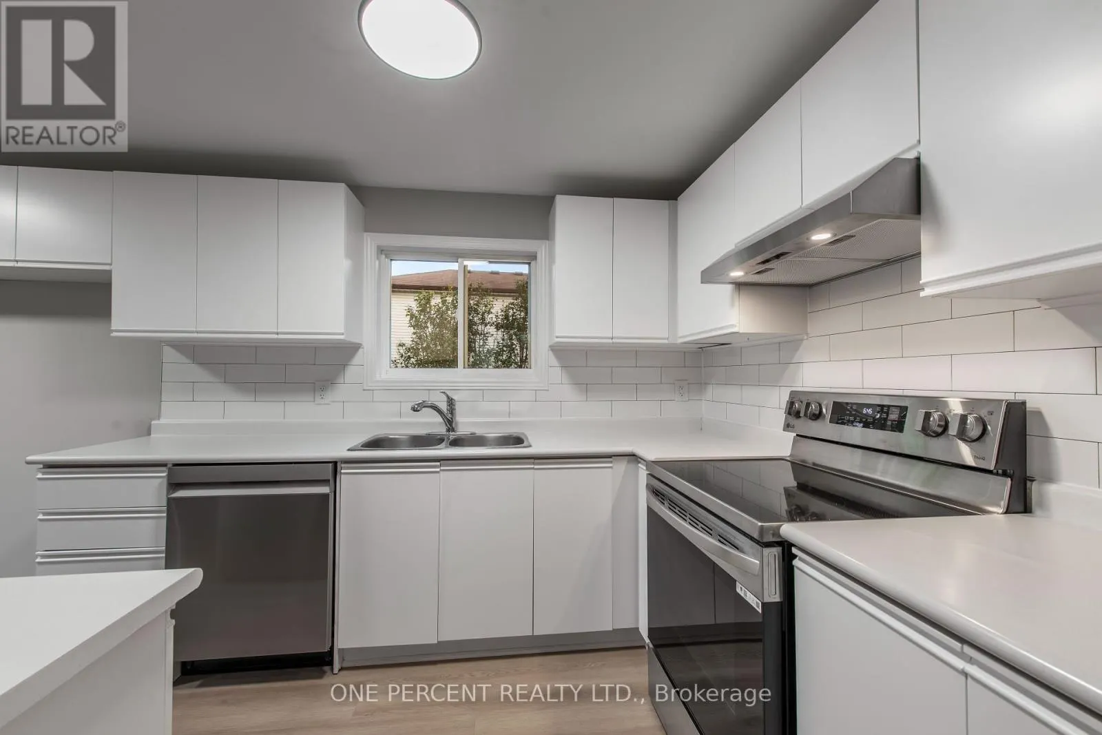 19A AMANDA STREET