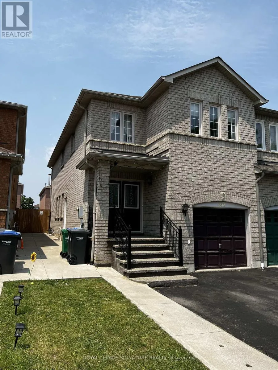 633 MIRAGE PLACE