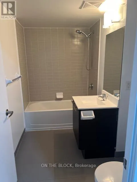 302 - 38 JOE SHUSTER WAY