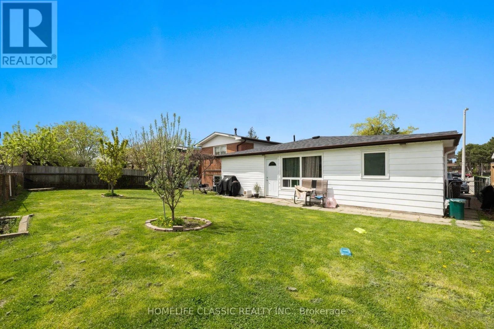 83 JOHN GARLAND BOULEVARD