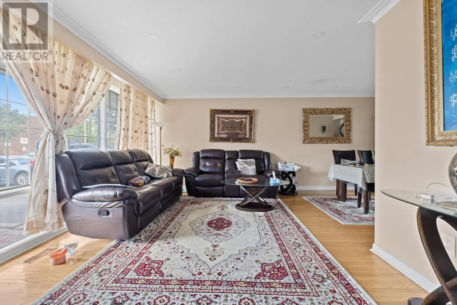 83 JOHN GARLAND BOULEVARD