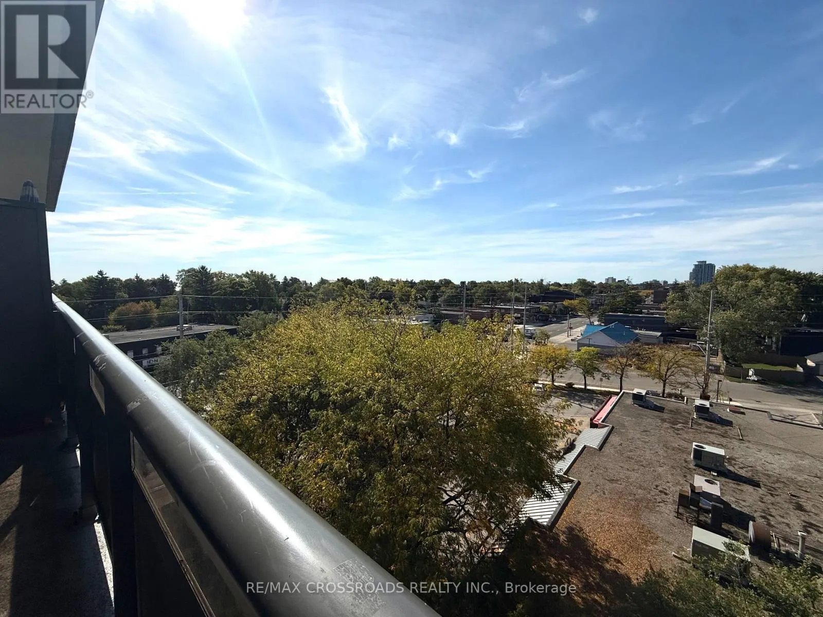 701 - 363 LAKESHORE ROAD E