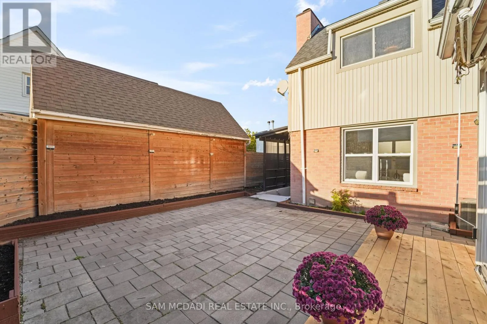 1409 LEFKAS COURT