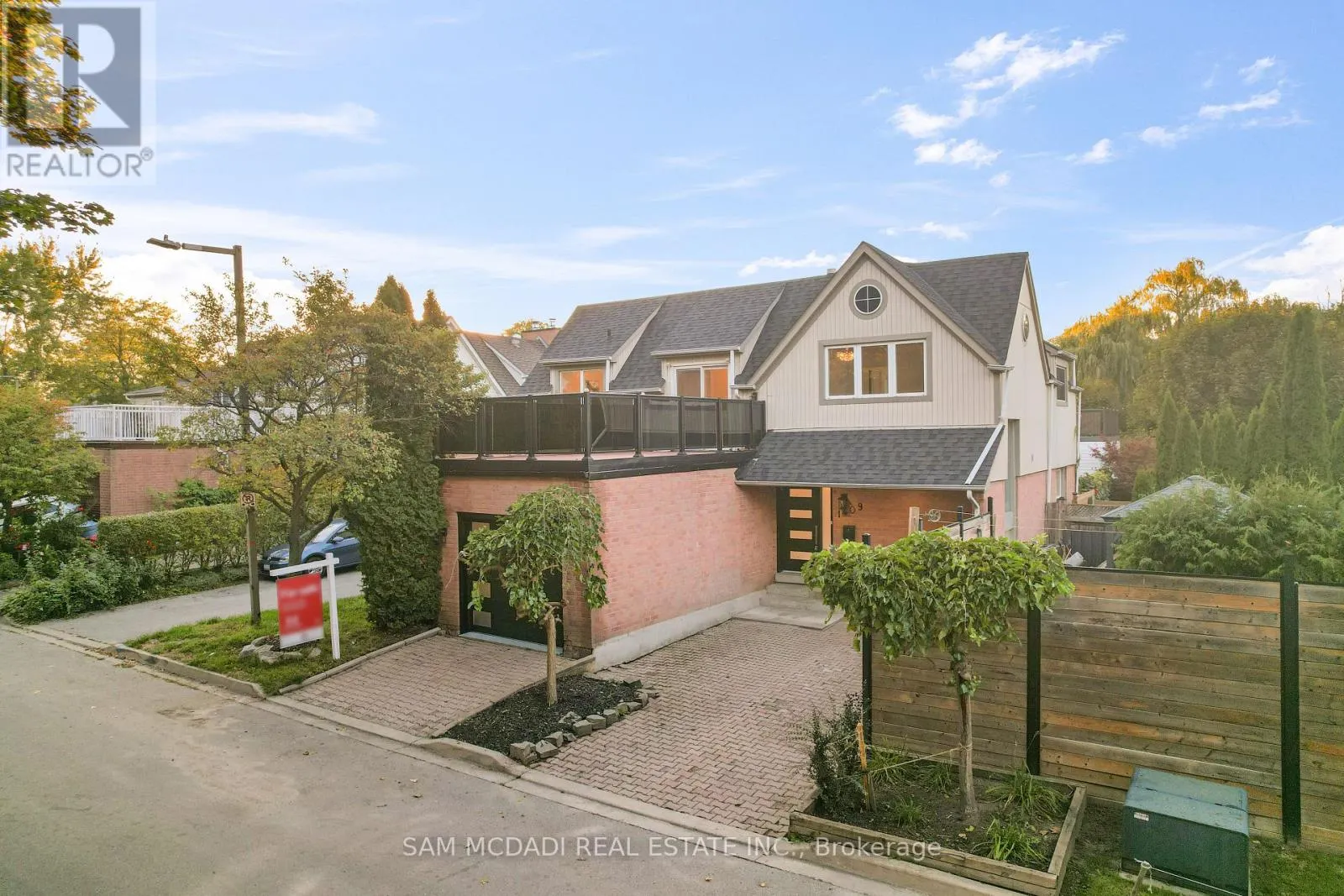 1409 LEFKAS COURT