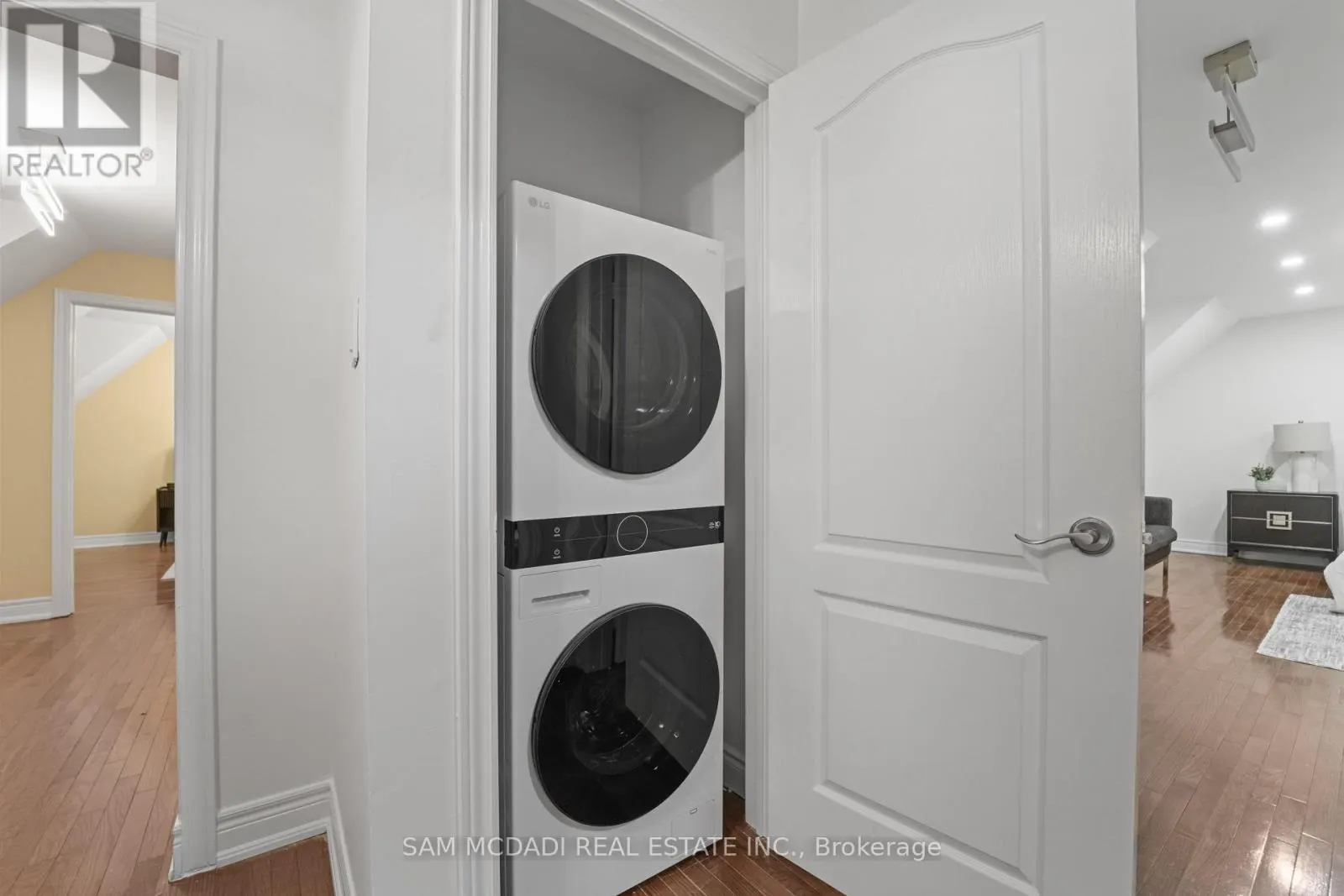1409 LEFKAS COURT