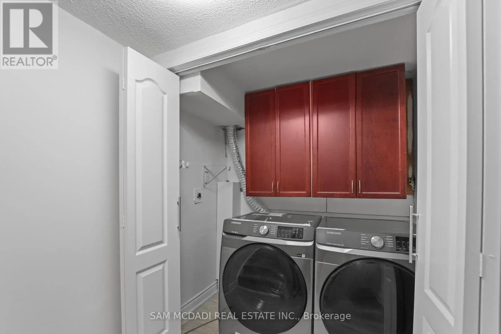 1409 LEFKAS COURT