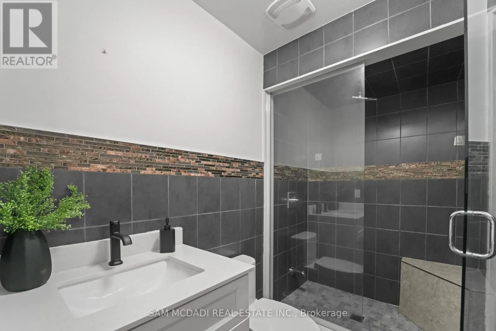 1409 LEFKAS COURT