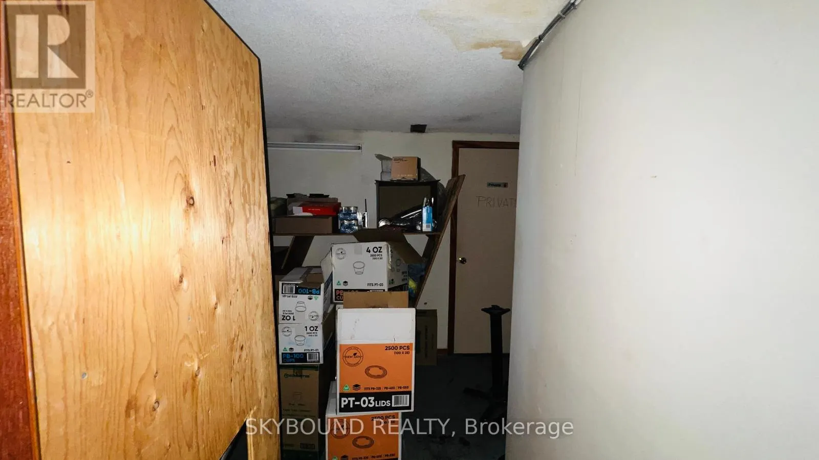 1 - 1772 ST CLAIR AVENUE W