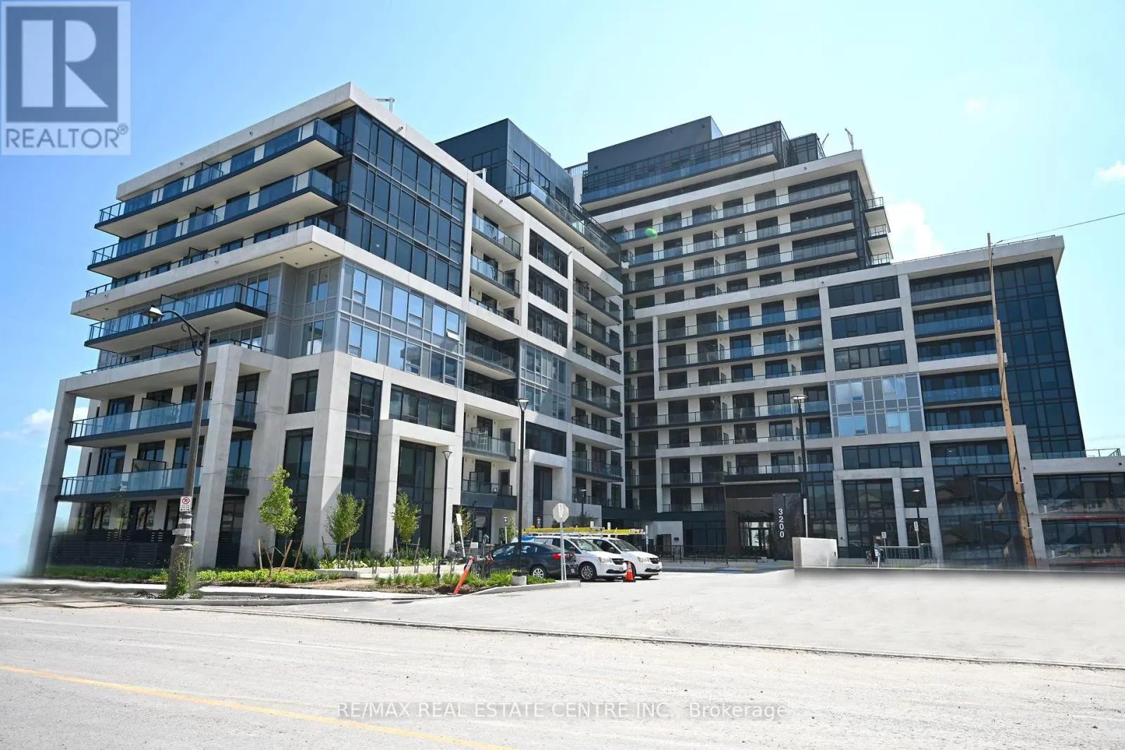 1207 - 3200 WILLIAM COLTSON AVENUE