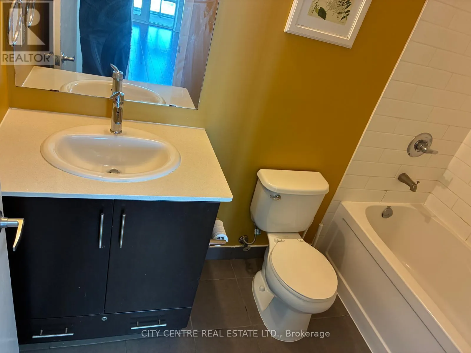 1901 - 360 SQUARE ONE DRIVE