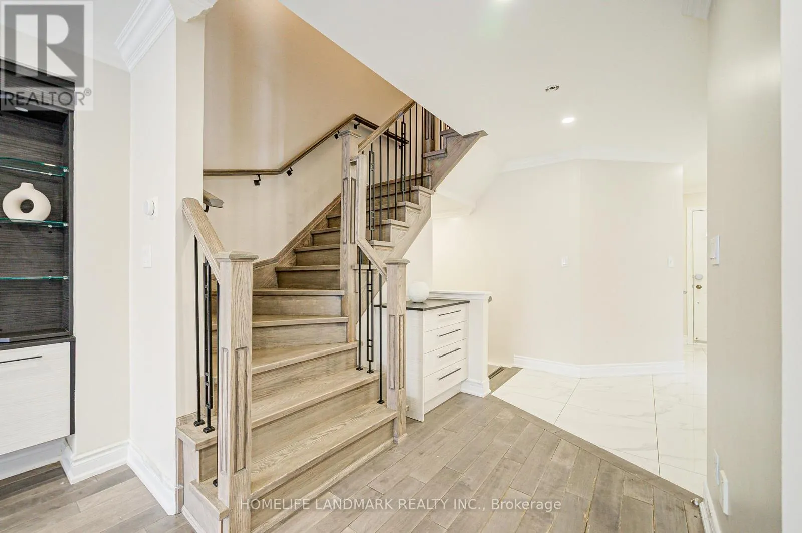 1141 FOXGLOVE PLACE