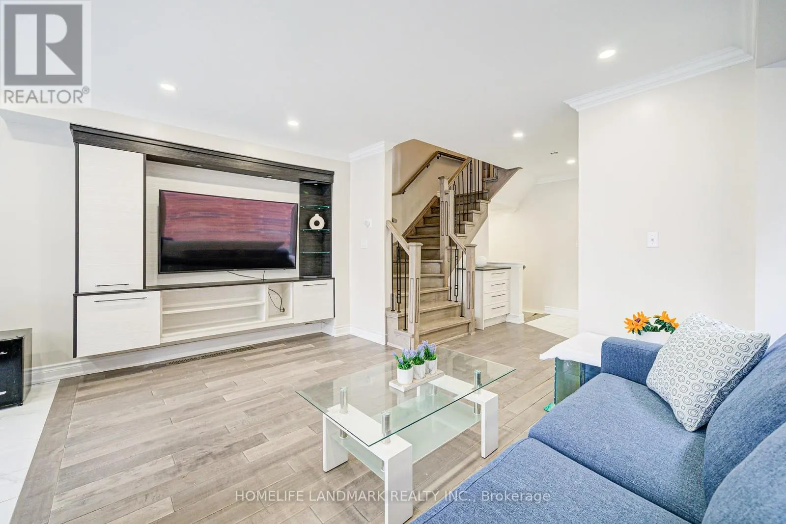 1141 FOXGLOVE PLACE