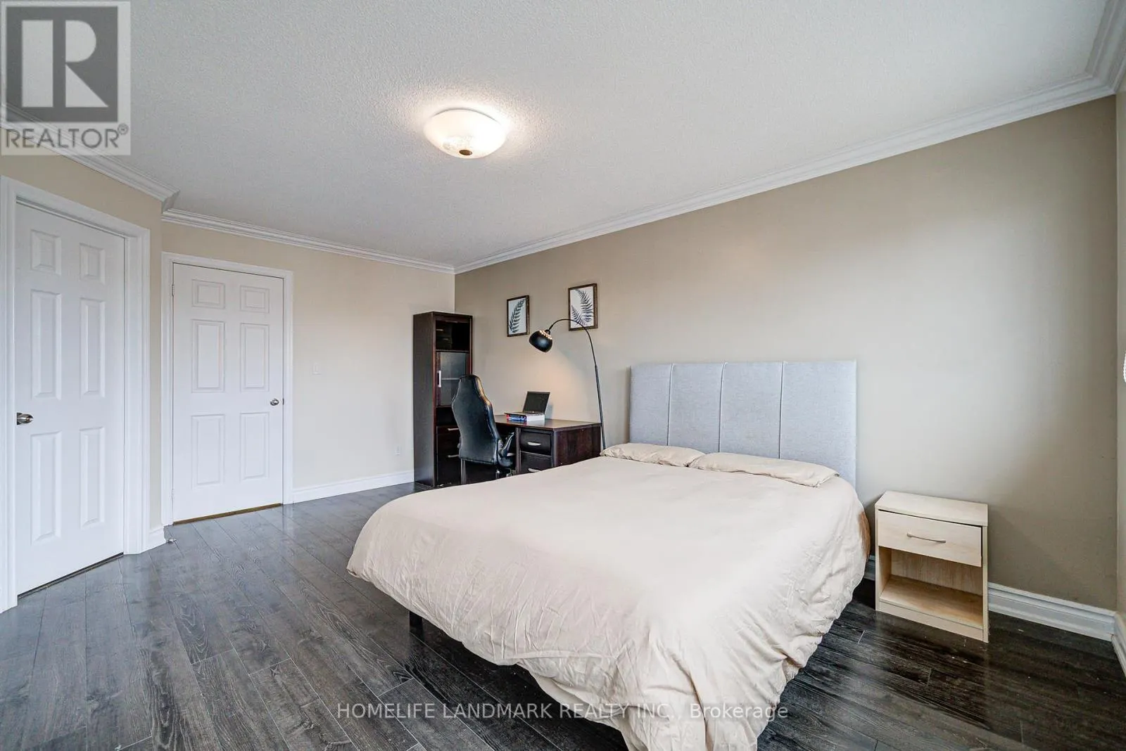1141 FOXGLOVE PLACE