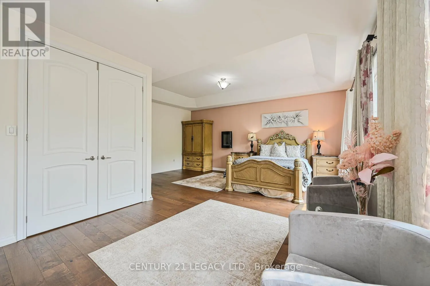 34 CANNINGTON CRESCENT