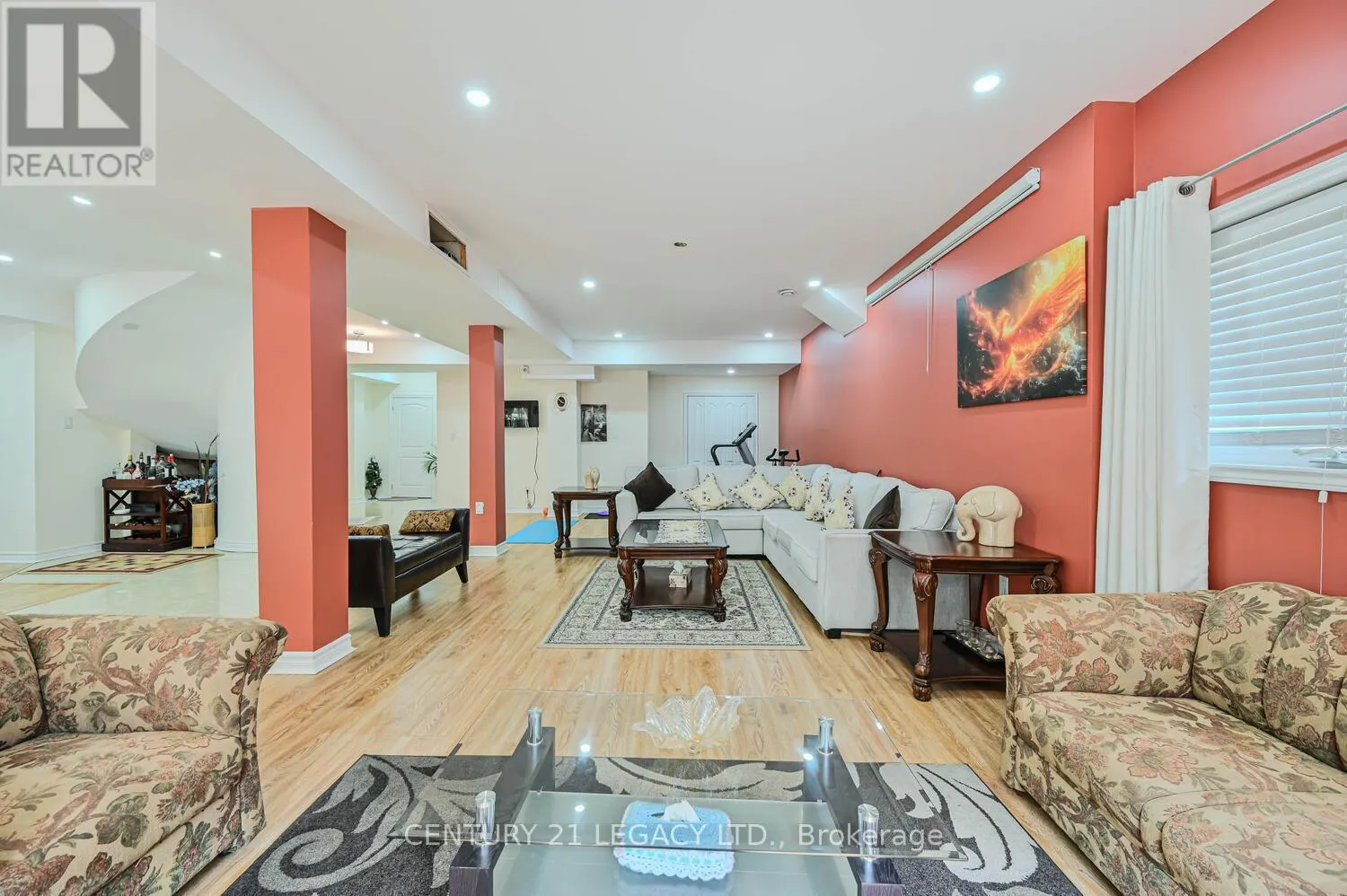 34 CANNINGTON CRESCENT