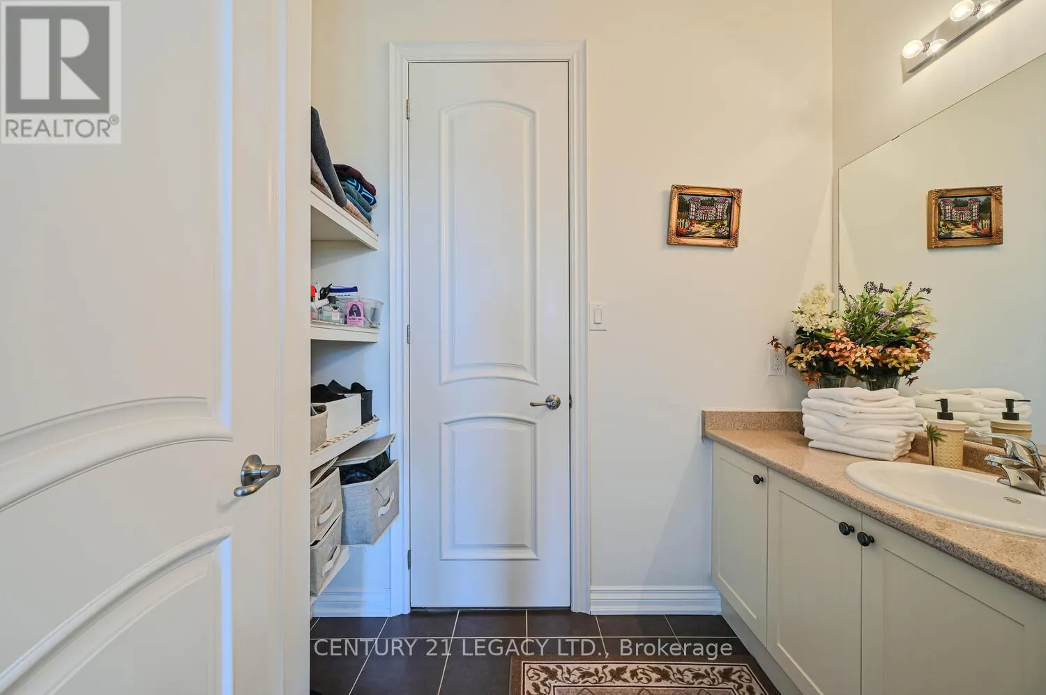 34 CANNINGTON CRESCENT