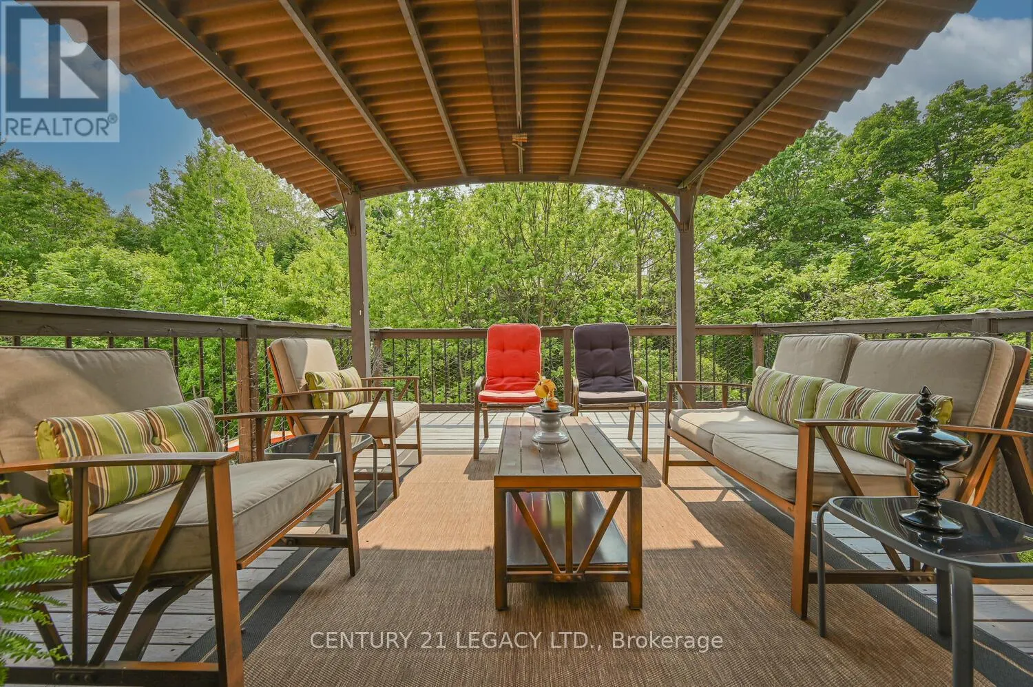 34 CANNINGTON CRESCENT