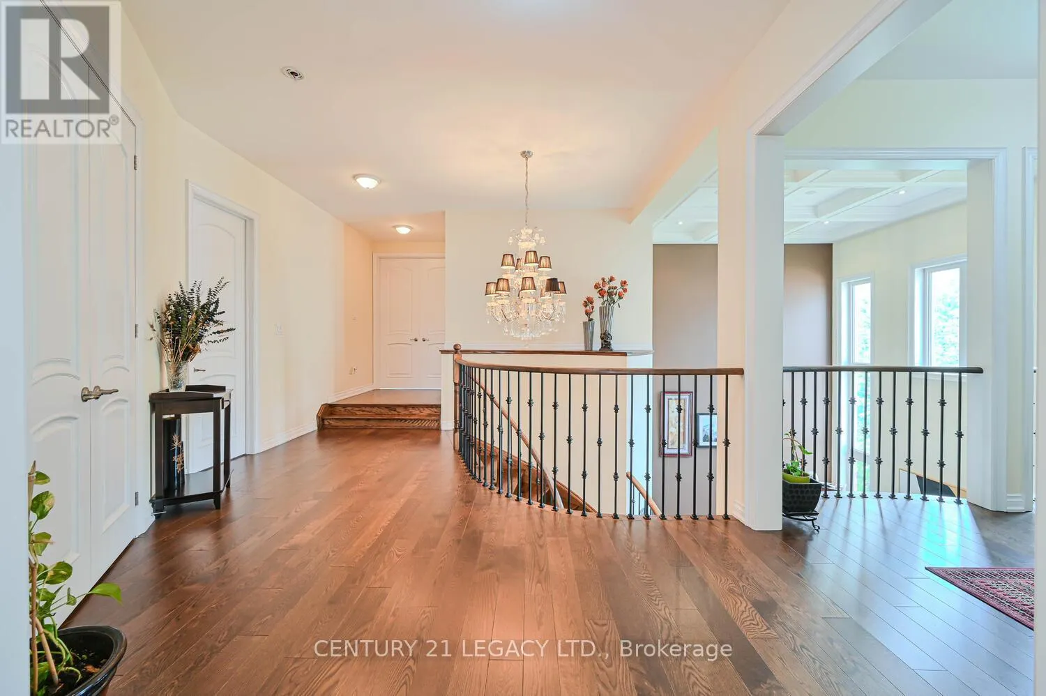 34 CANNINGTON CRESCENT