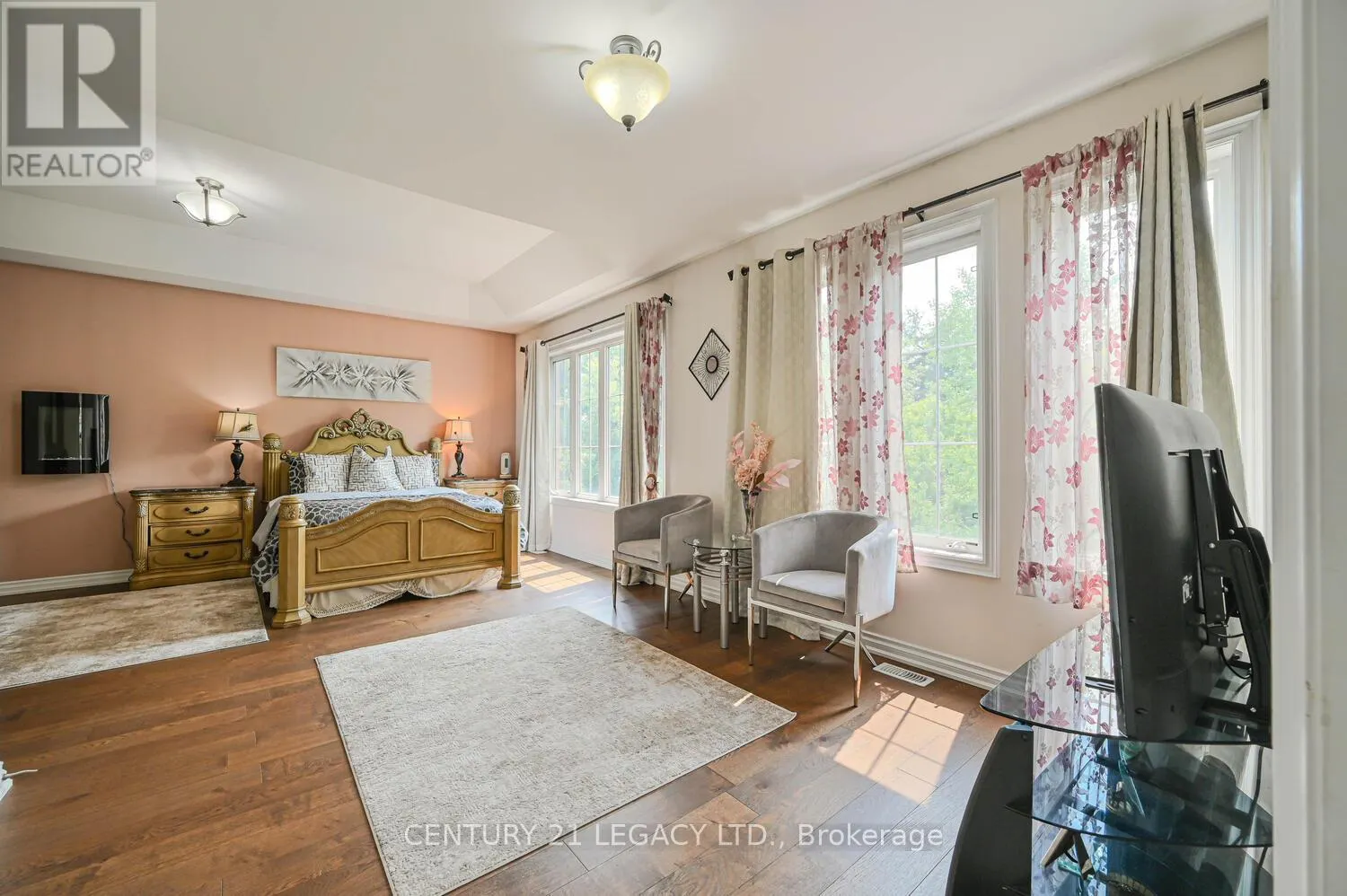 34 CANNINGTON CRESCENT