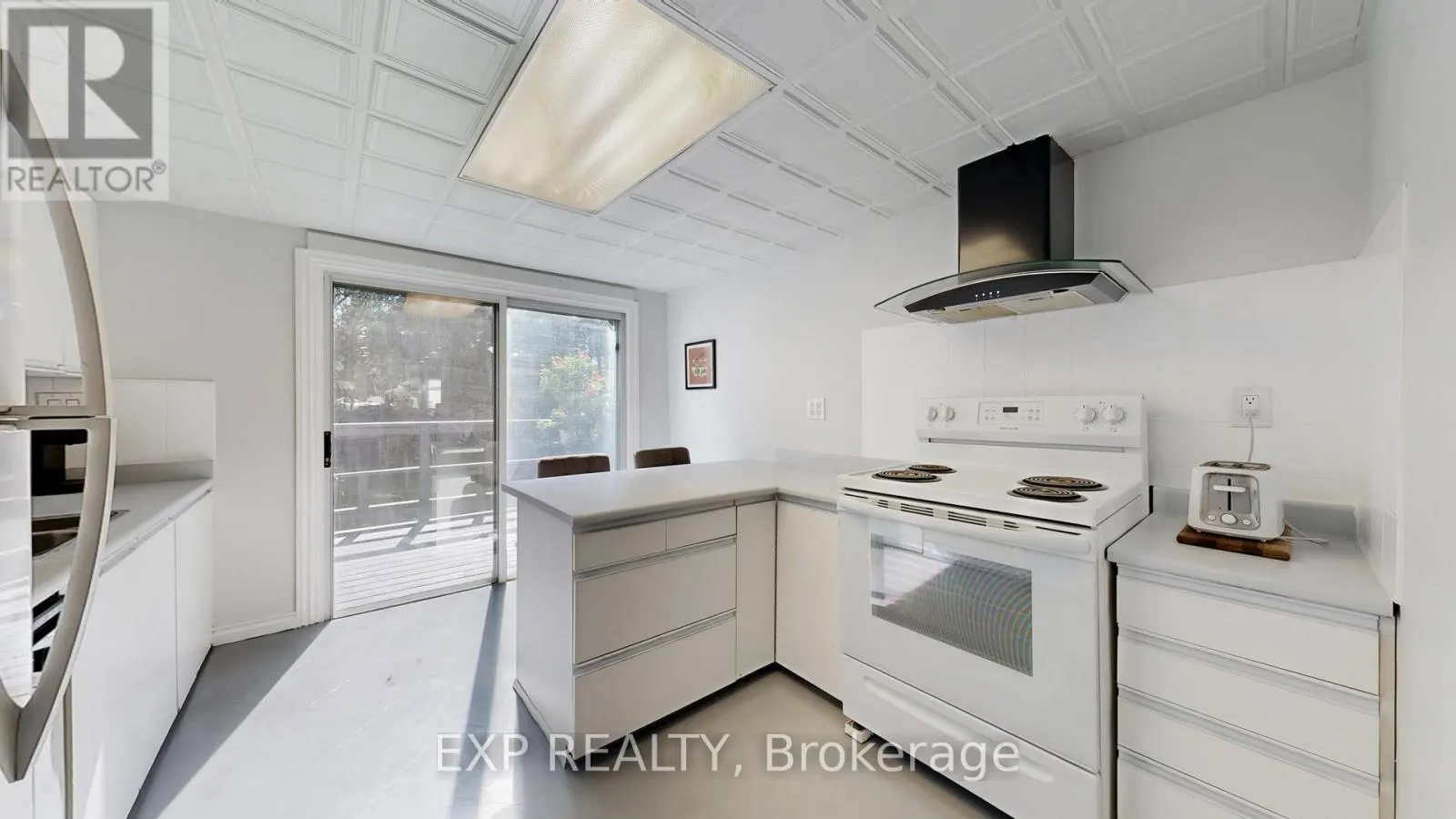 59 VANEVERY STREET