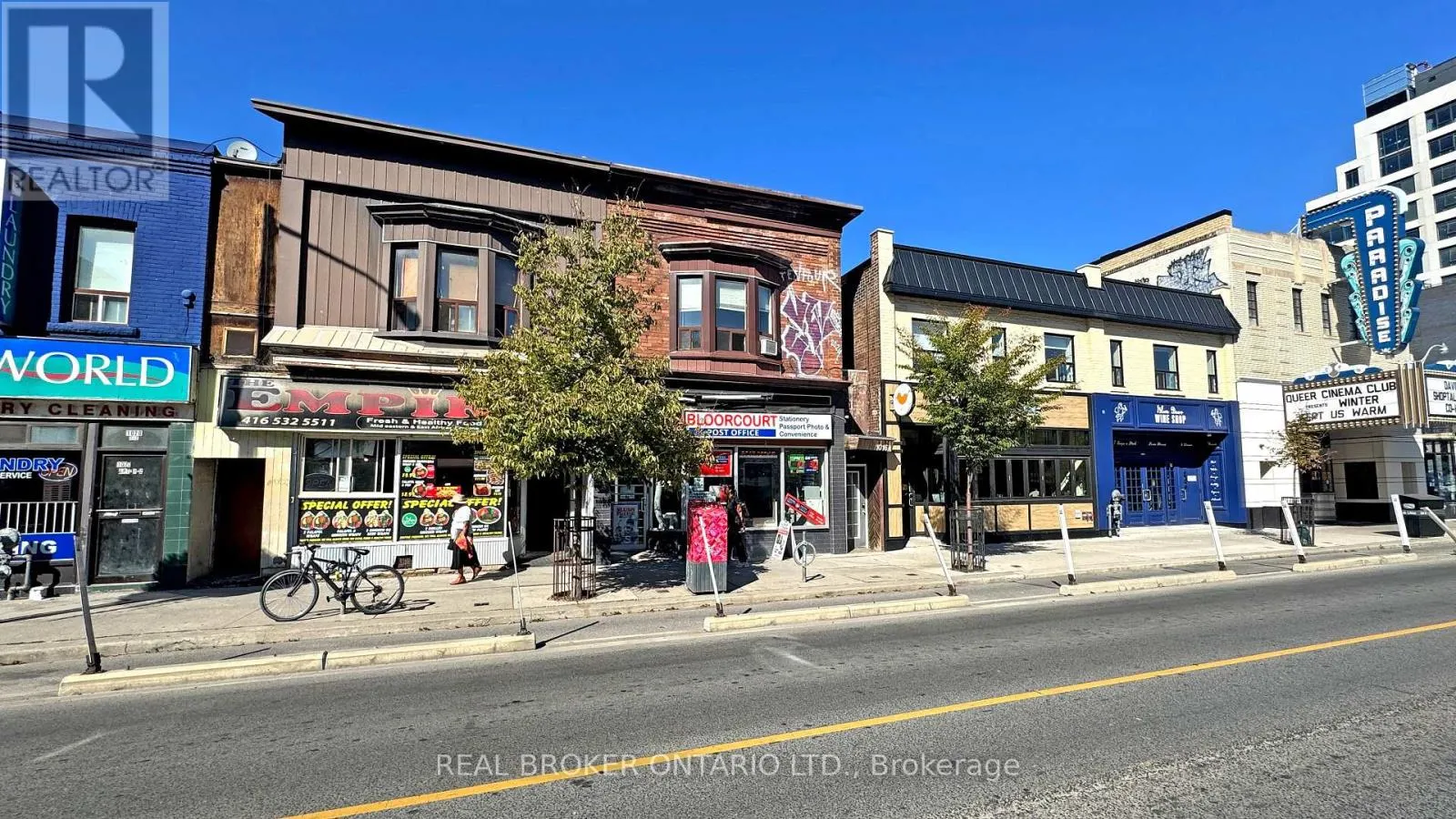 UPPER - 1016 BLOOR STREET W