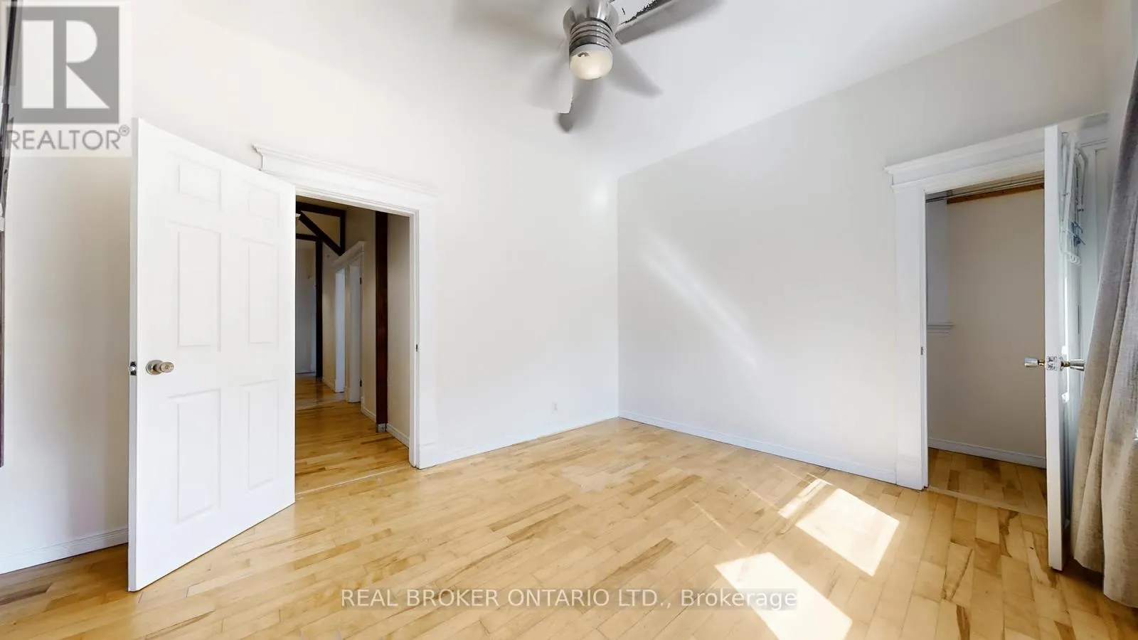 UPPER - 1016 BLOOR STREET W