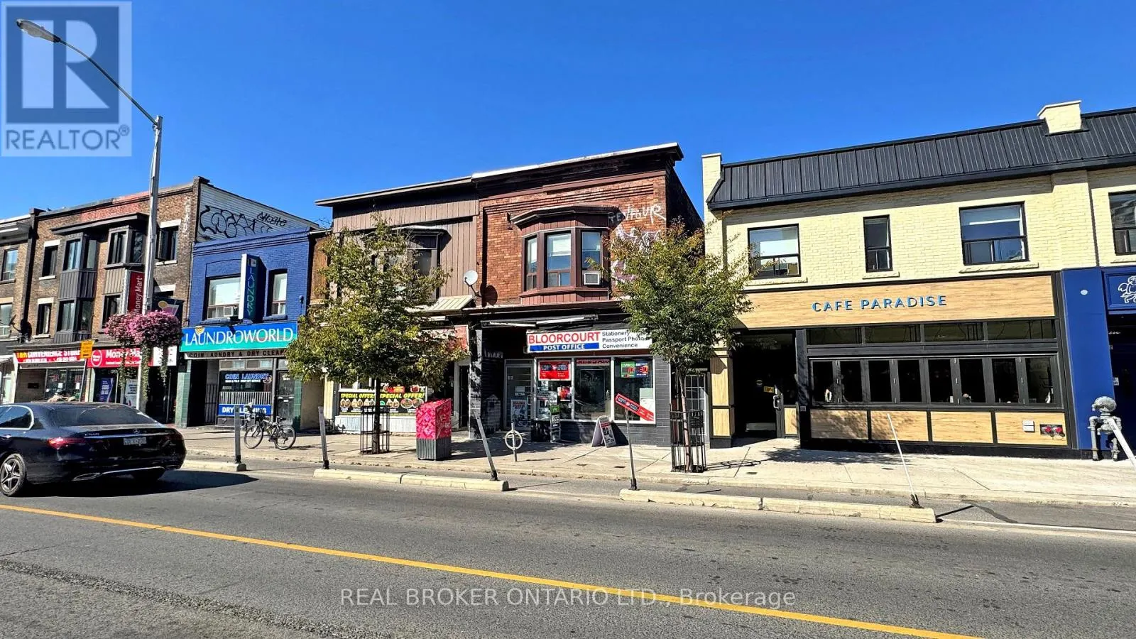 UPPER - 1016 BLOOR STREET W