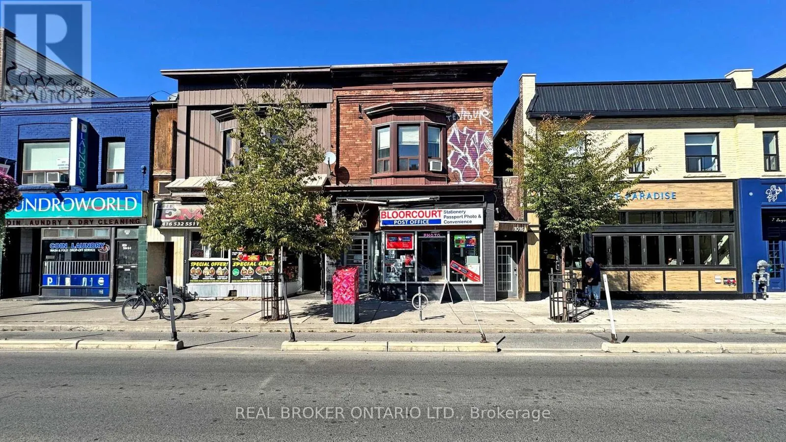 UPPER - 1016 BLOOR STREET W