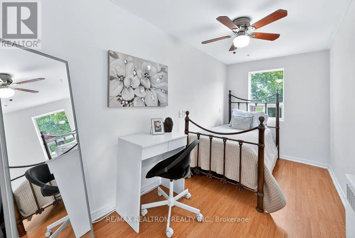 1640 QUEEN STREET W