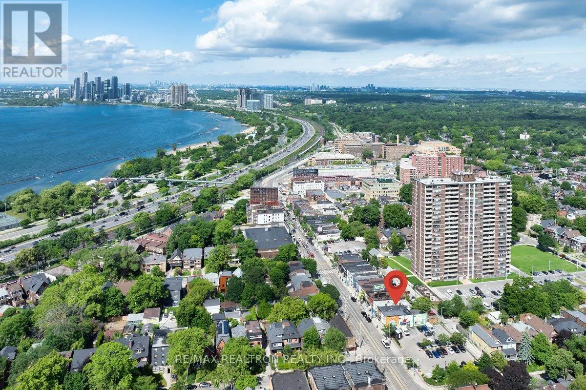 1640 QUEEN STREET W