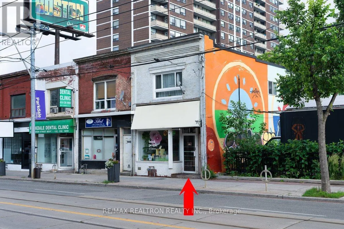 1640 QUEEN STREET W
