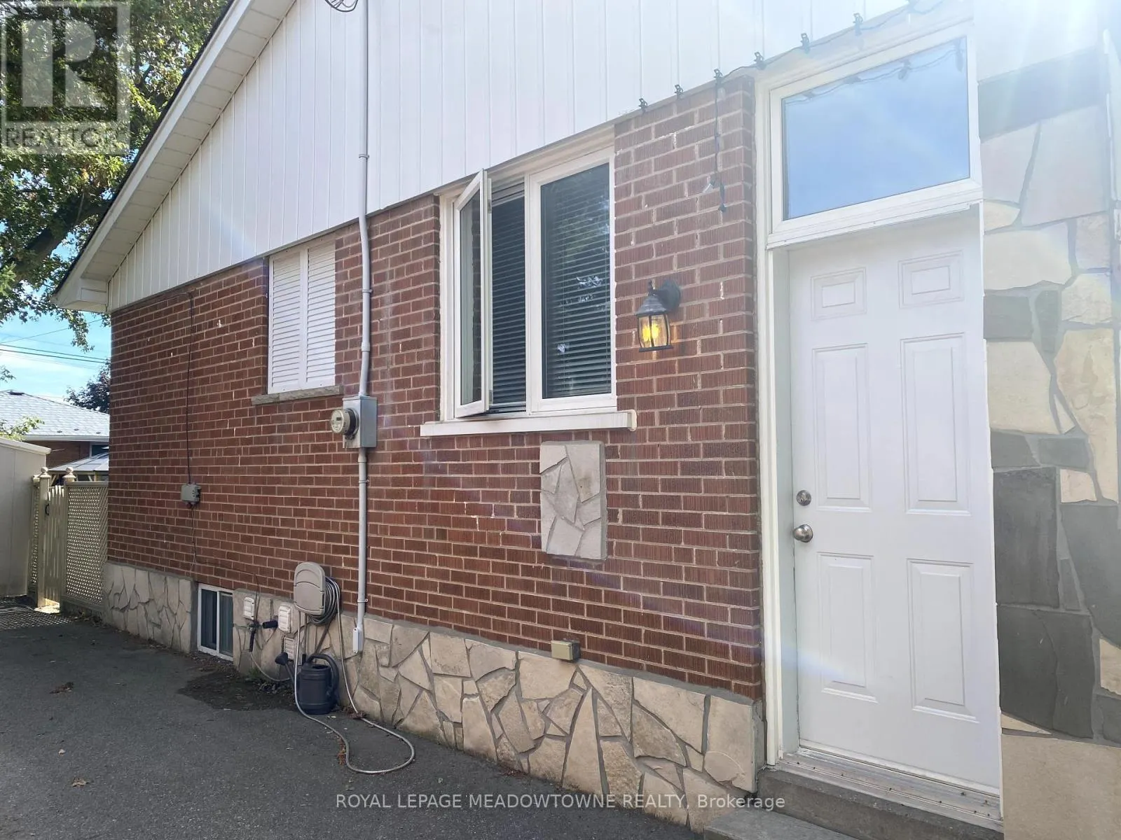 56 MCINTYRE CRESCENT