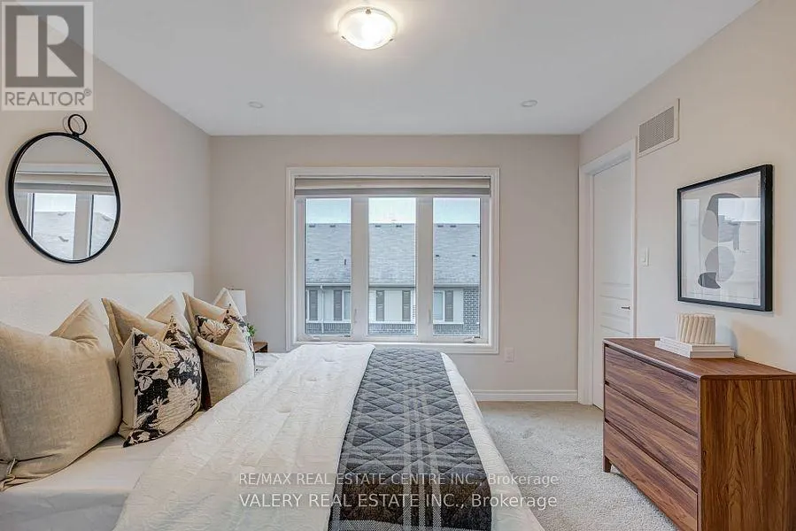389 HARDWICK COMMON DRIVE