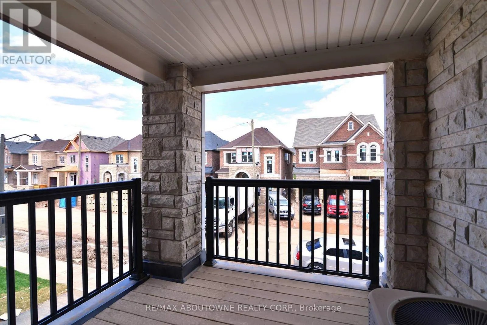 3062 GARDENIA GATE