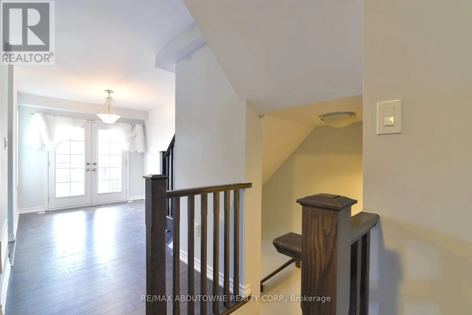 3062 GARDENIA GATE