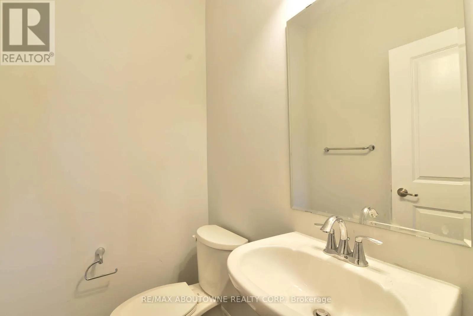 3062 GARDENIA GATE