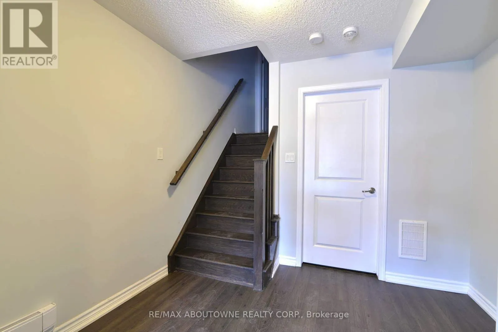 3062 GARDENIA GATE