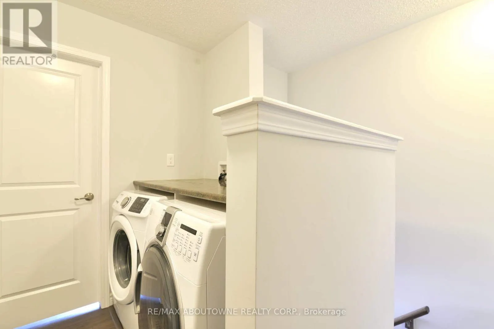 3062 GARDENIA GATE