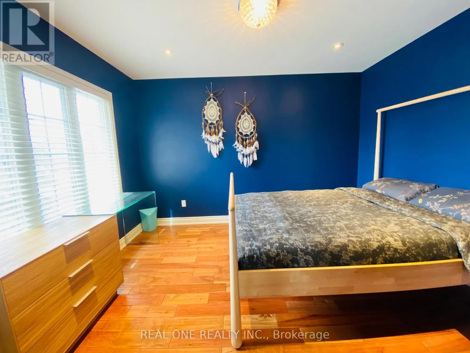 244 ROMAIN CRESCENT