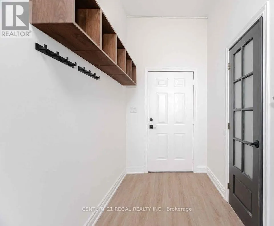#5 - 187 FERN AVENUE