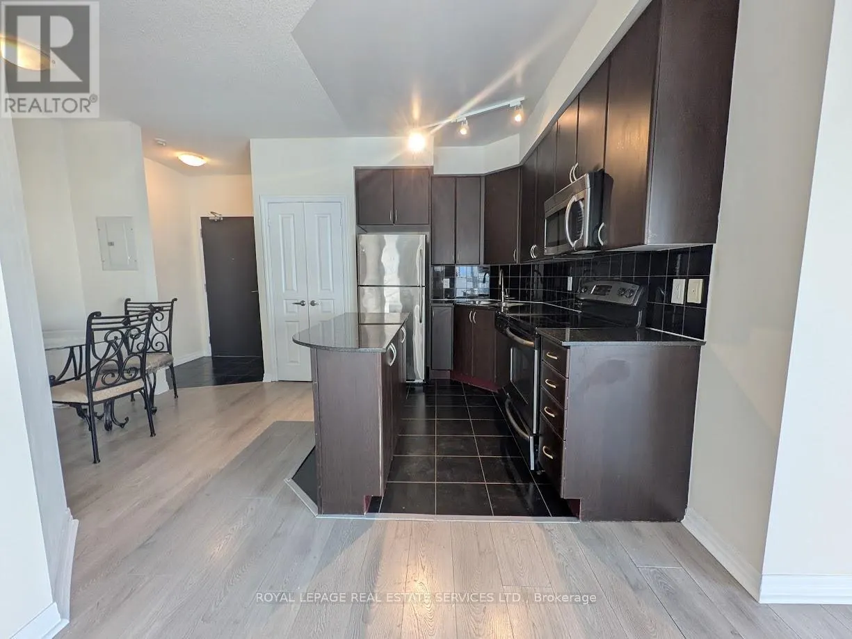 1008 - 225 WEBB DRIVE