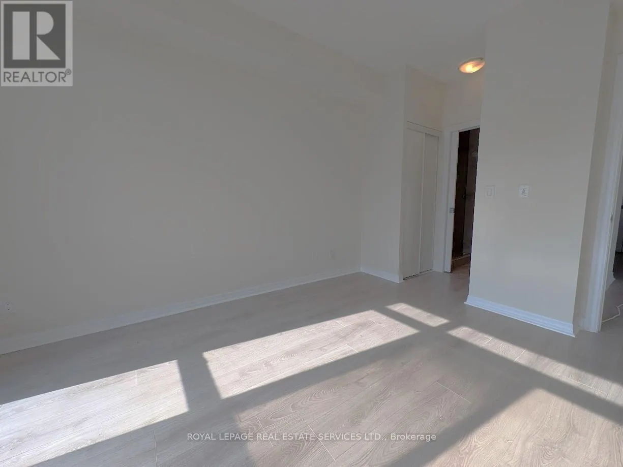 1008 - 225 WEBB DRIVE
