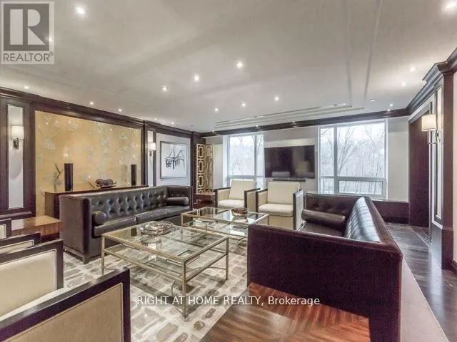 612 - 30 OLD MILL ROAD N