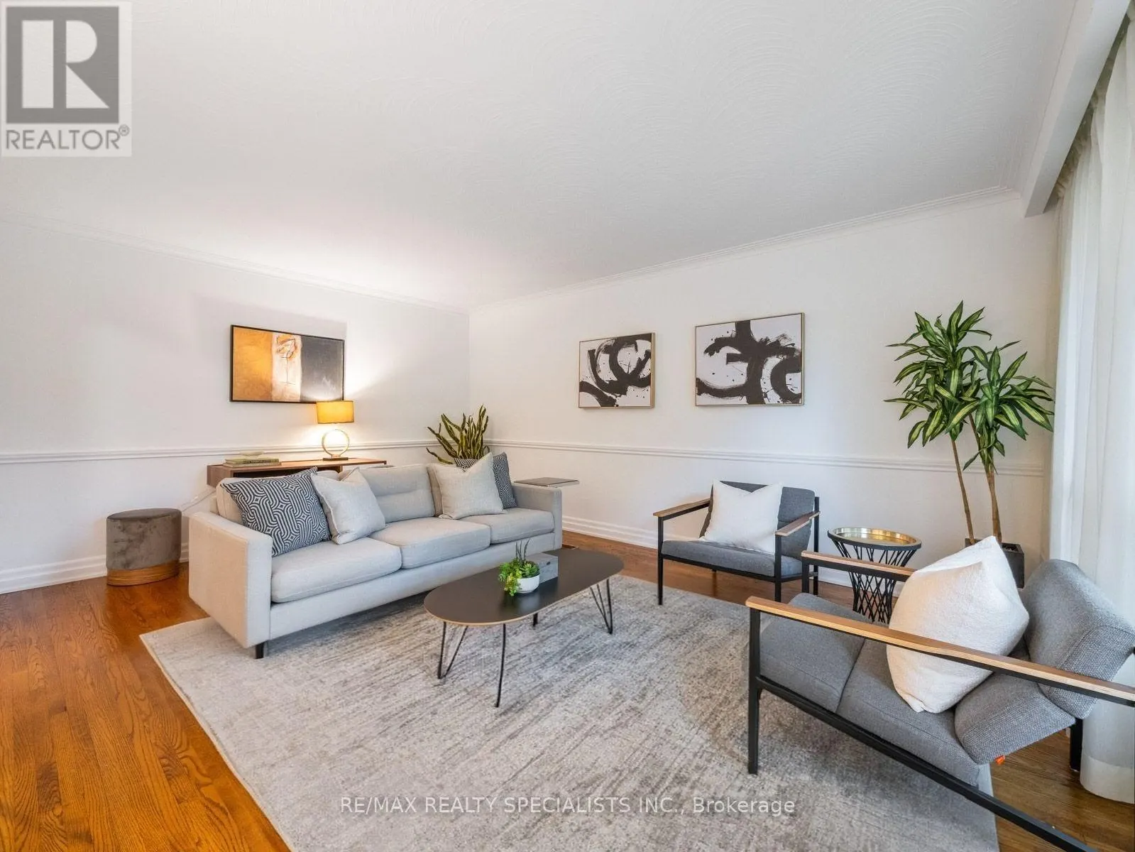 761 DUCHESS DRIVE