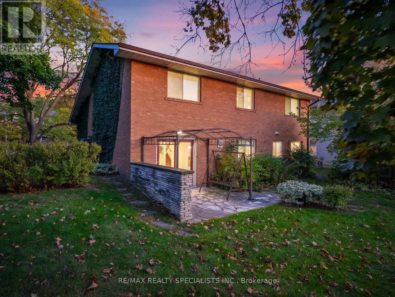 761 DUCHESS DRIVE