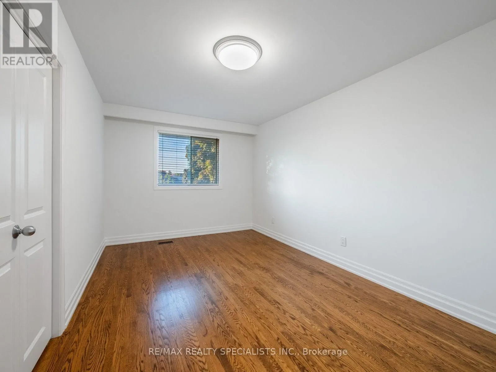 761 DUCHESS DRIVE