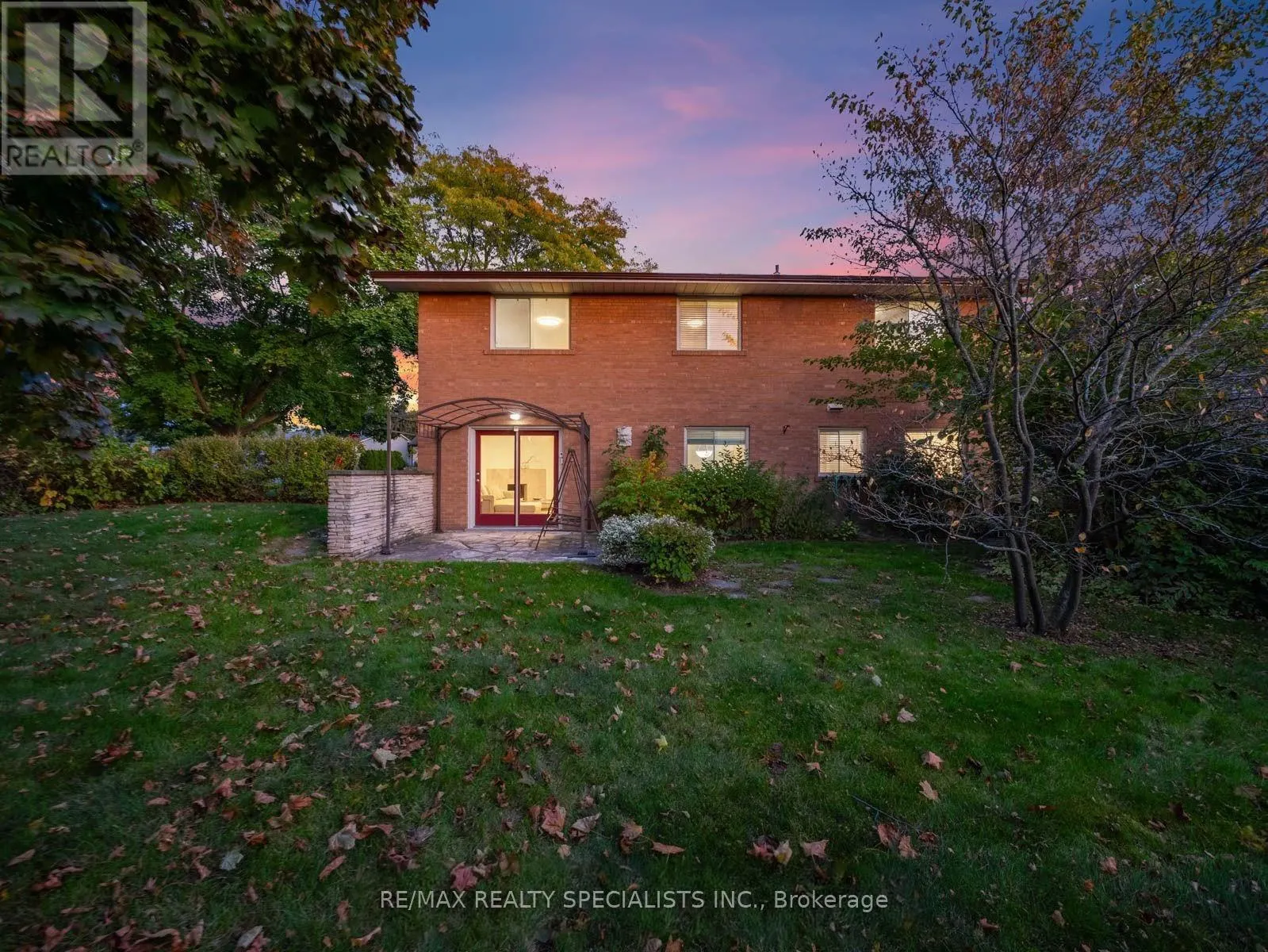 761 DUCHESS DRIVE